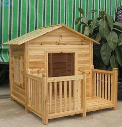 木头条狗窝,温馨自然的宠物栖息地