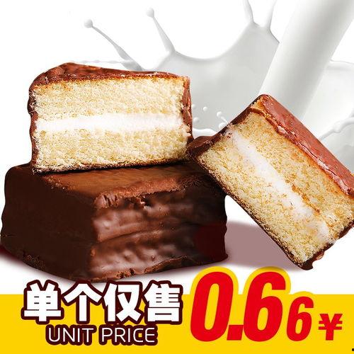 吃千层蛋糕巧克力网红图,网红美食的甜蜜诱惑