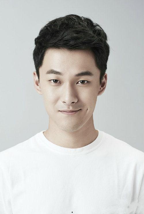 jwy是哪个明星,当红明星的璀璨人生